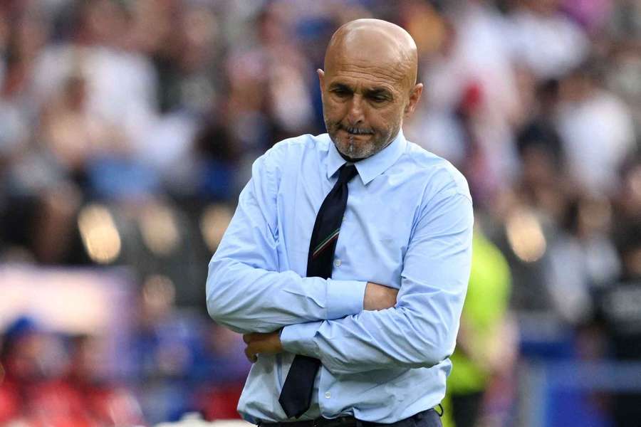 Spalletti và bài toán khó nơi hàng thủ Italia
