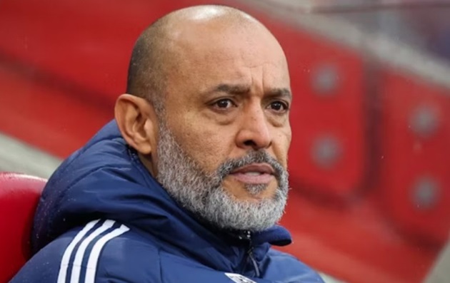 Nuno Santo đáp trả gay gắt Arne Slot trước trận gặp Liverpool