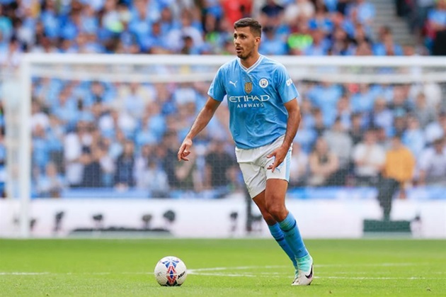 Pep: "Man City không gây áp lực với Rodri"