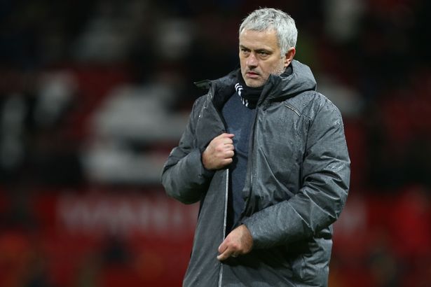 Mourinho cấm cửa học trò tổ chức giáng sinh - Bóng Đá