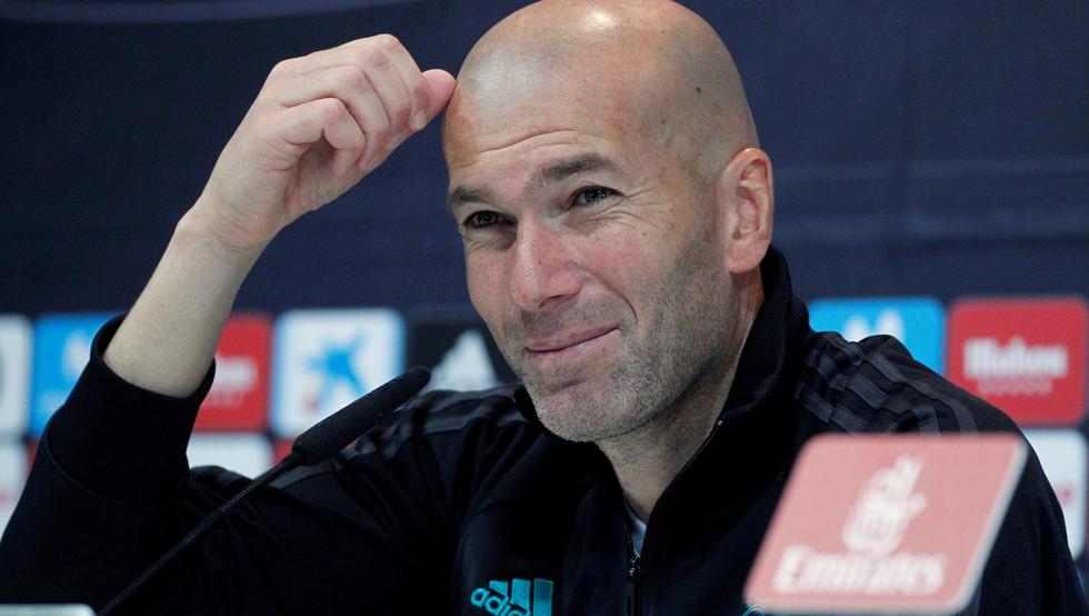 Zidane mạo hiểm bay như chim tại Dubai