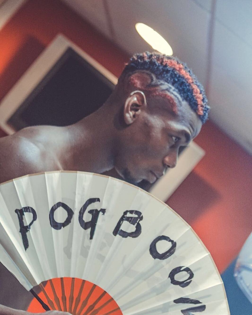 Thời trang tóc Paul Pogba: Ông hoàng 'nghiện' sắc màu  - Bóng Đá