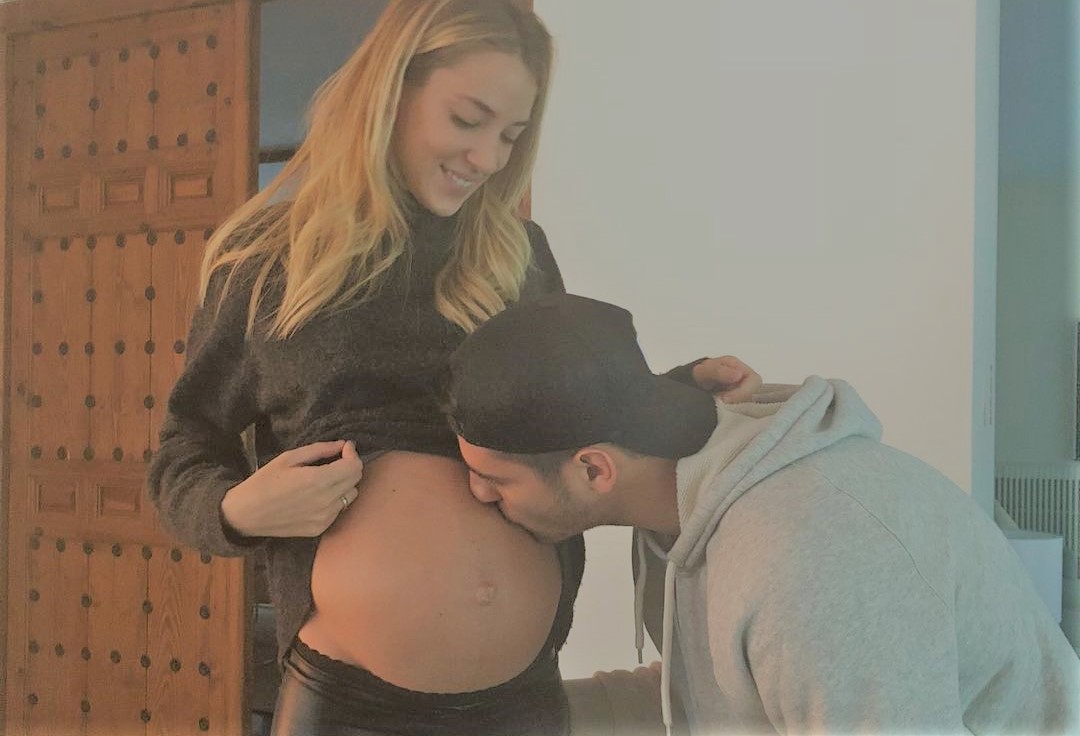 Bị loại khỏi đại chiến, Morata về làm bố đảm - Bóng Đá