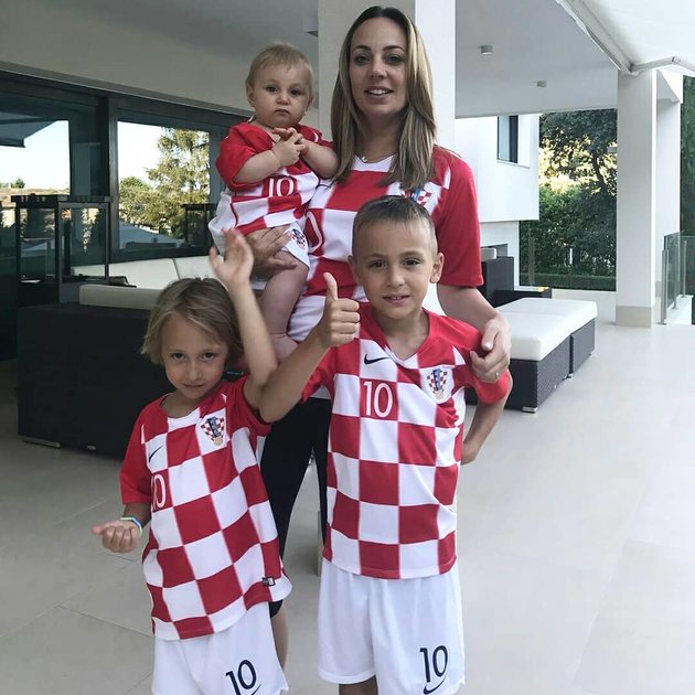 Top 5 nàng WAGS kiều diễm của tuyển Croatia - Bóng Đá