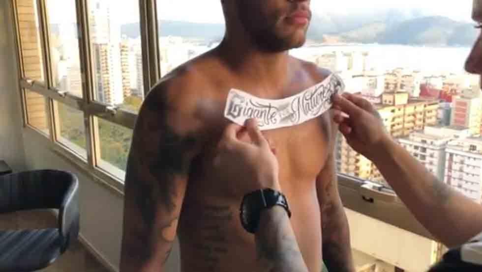 Trước tâm bão chỉ trích, Neymar dằn mặt anti fan bằng hành động cực 'gắt' - Bóng Đá