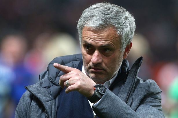 Ảnh bài viết Sau bao bất mãn, CĐV vẫn phát cuồng với Mourinho ở một điểm