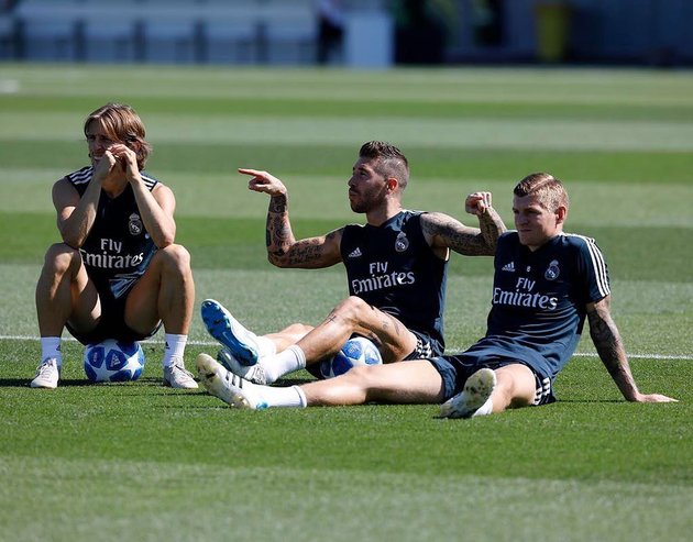 Ramos và những khoảnh khắc 'cạn lời' trên sân cỏ - Bóng Đá
