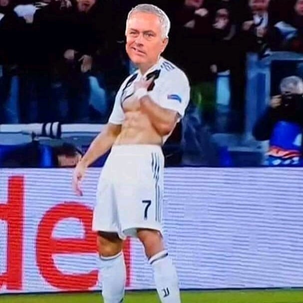 Loạt ảnh chế pha ăn mừng quá khích của Mourinho - Bóng Đá