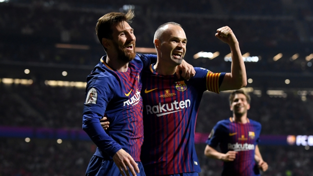 Iniesta ca ngợi Messi: Anh ấy là duy nhất - Bóng Đá