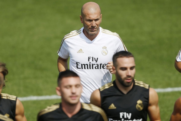 Zidane tất tay, chi 180 triệu đón 