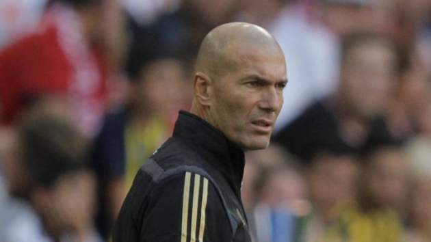 Zinedine Zidane, đừng để sai lầm tiếp diễn! - Bóng Đá