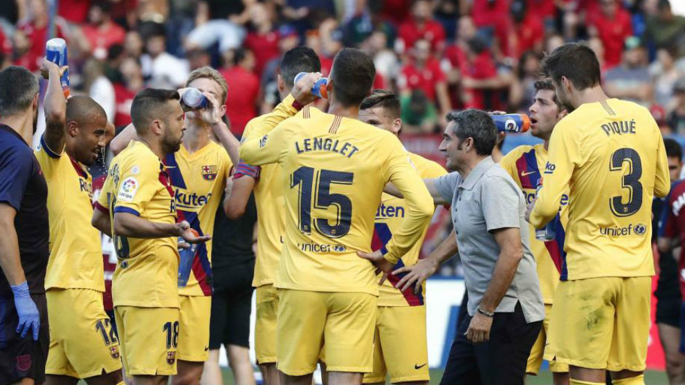 Valverde gives Barcelona players four days off - Bóng Đá