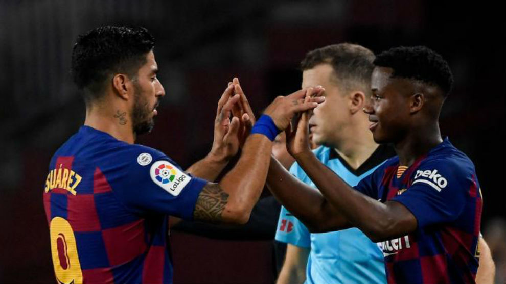 The Camp Nou's verdict: In love with Ansu Fati and whistles towards Suarez - Bóng Đá