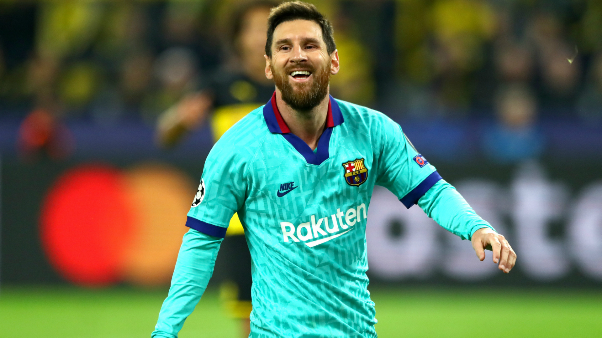 Messi says he doesn't shout his achievements like great rival Cristiano Ronaldo and Zlatan Ibrahimovic as he would 'rather other people talk about me' - Bóng Đá