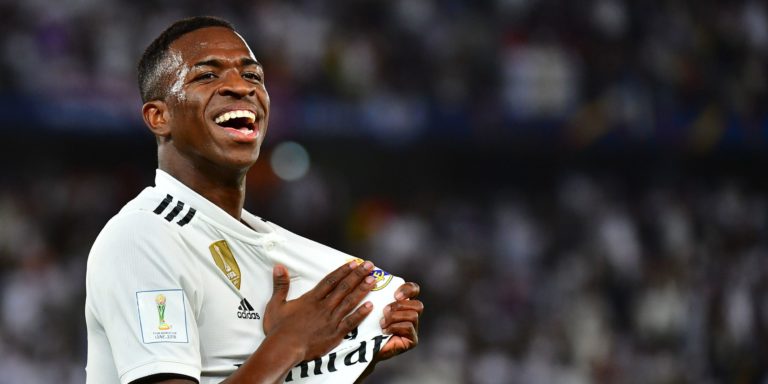 Ronaldinho says Vinicius will be “one of the world’s greatest players very soon” - Bóng Đá