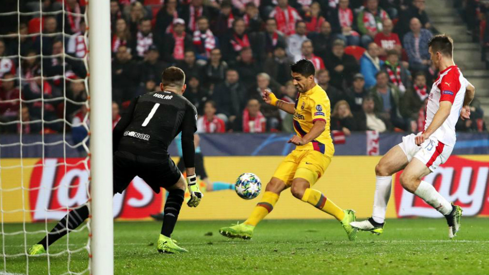 Another own goal keeps Luis Suarez waiting for away Champions League goal - Bóng Đá