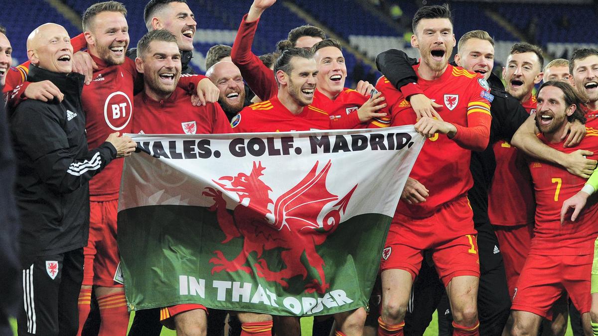 'Disrespectful. Misguided. Ungrateful': Spaniards round on Gareth Bale after Wales flag celebration - Bóng Đá