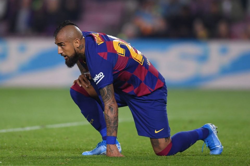 Barcelona Want To Sell Inter Linked Arturo Vidal Outright Rather Than Loan Him Out - Bóng Đá
