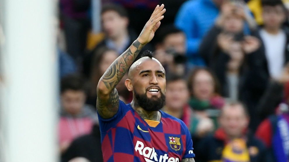 Arturo Vidal reportedly files a complaint against Barcelona over unpaid bonuses - Bóng Đá