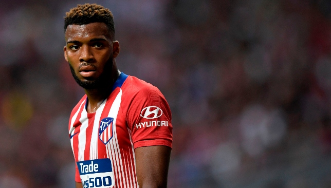 Arsenal fans desperate for club to beat Tottenham in reported pursuit for Thomas Lemar - Bóng Đá