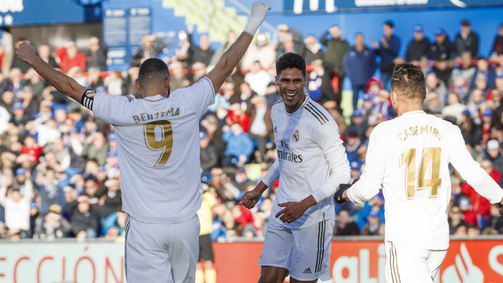 Varane plays Ramos' role at the Coliseum - Bóng Đá