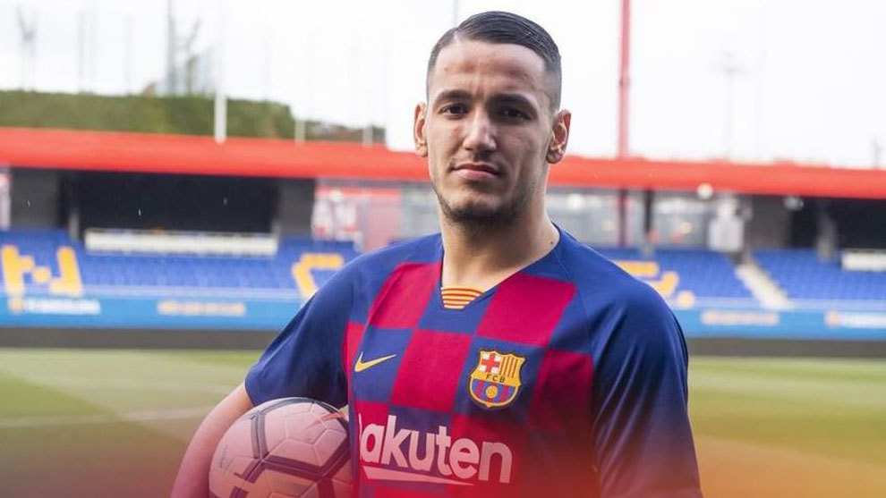 Barcelona sign Rey Manaj for two million euros - Bóng Đá