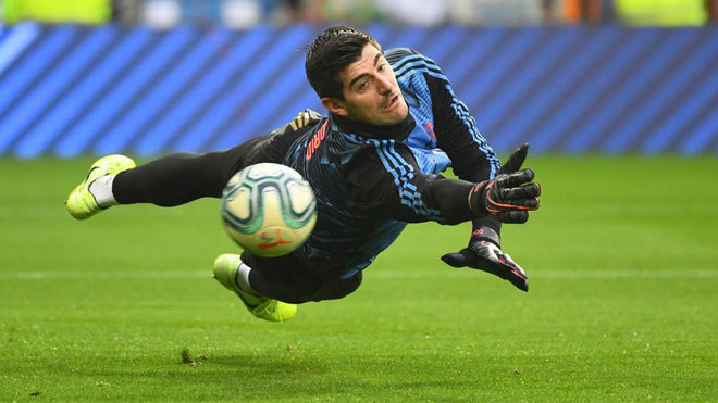 Courtois: I had to be strong to overcome the difficult moments - Bóng Đá