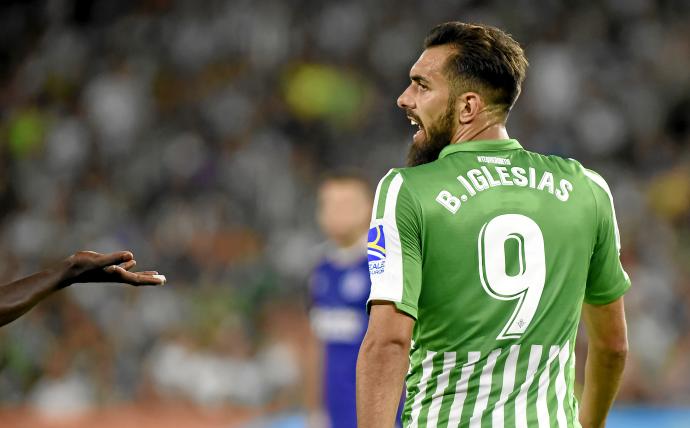 Barcelona make first contact over signing Real Betis player – Shock move has attractions - Bóng Đá