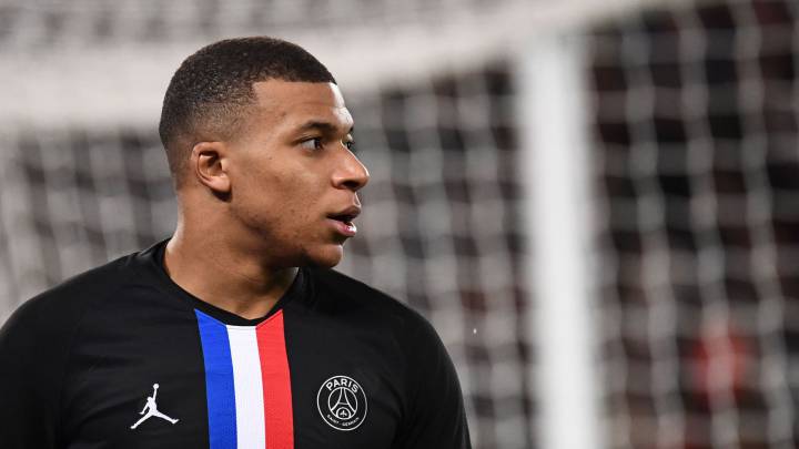 Mbappé will sign an extension with PSG after this season that will increase his wages closer to what Neymar earns.  - Bóng Đá