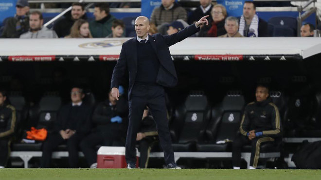 Zidane: I don't think Marcelo makes Real Madrid weaker defensively - Bóng Đá