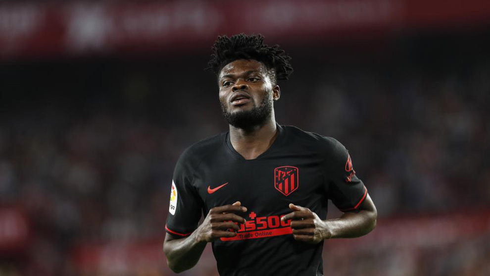 Thomas Partey: My agent is talking with Atletico, I hope contract renewal talks go well - Bóng Đá