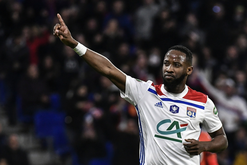 Lyon president Jean-Michel Aulas will let Dembele leave in the summer but he will have to settle for less than his €100m asking price - Bóng Đá