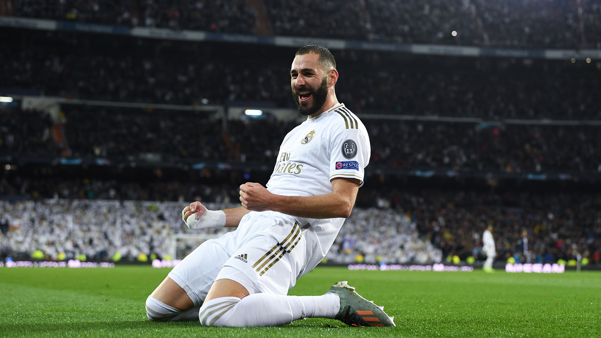 Karim Benzema 'signs one-year contract extension at Real Madrid' but LaLiga giants will not announce deal until the end of the season - Bóng Đá