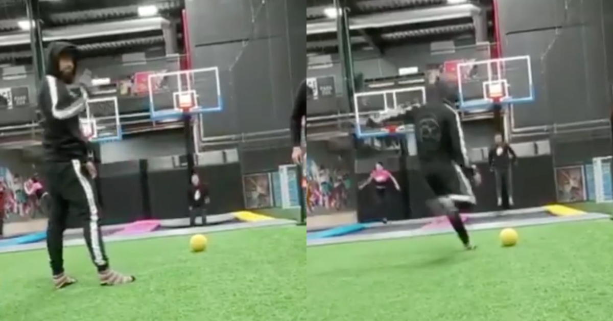 Arturo Vidal's latest trick: Kicking a ball through a basketball hoop - Bóng Đá