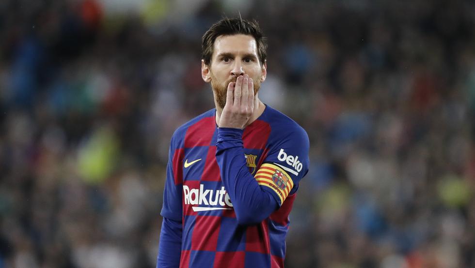 Messi, sin socios en ataque en el Clásico - Bóng Đá
