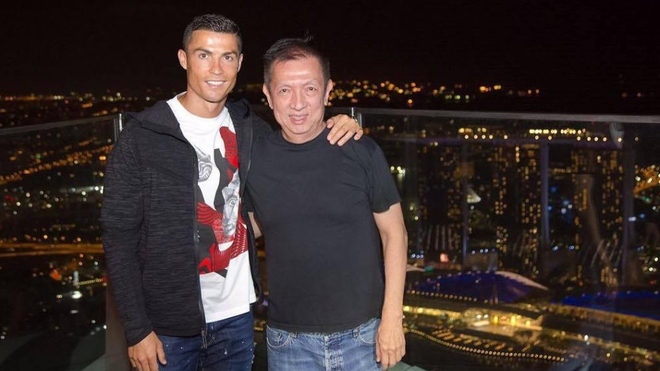 Cristiano Ronaldo congratulates Peter Lim for donation in fight against COVID-19 - Bóng Đá