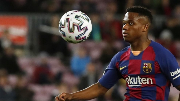 Hip injury keeps Ansu Fati out of Barcelona's first pre-season friendly - Bóng Đá