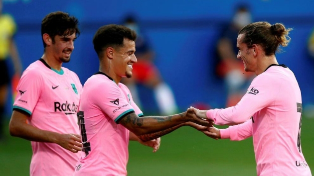 Koeman puts a smile back on Coutinho's face - Bóng Đá
