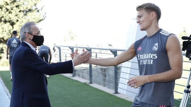 Jovic trains with the group and Odegaard is ready for trip to Real Sociedad - Bóng Đá