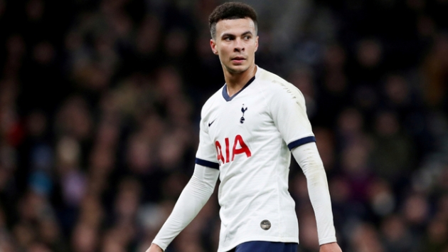 According to Sky Sports, Dele Alli has one foot out the door at Tottenham. Yet Spurs are considering loan options. - Bóng Đá