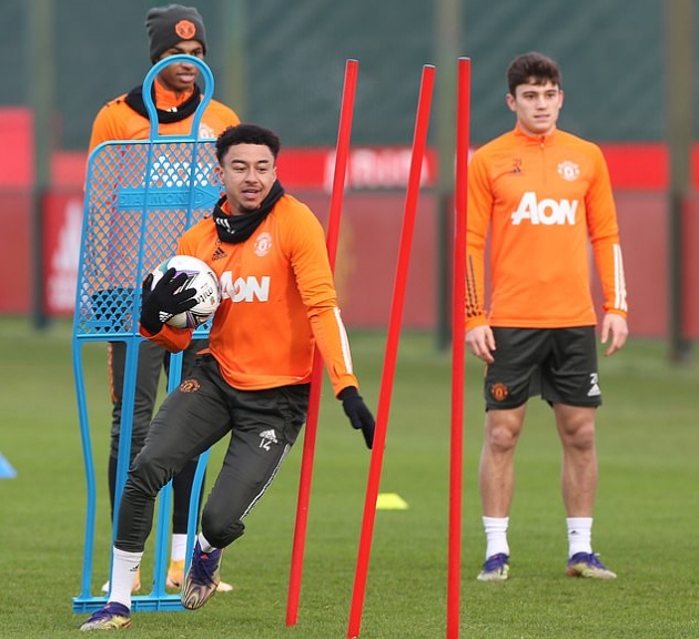 Lingard ngày càng biến mất trong đội hình Man Utd.
