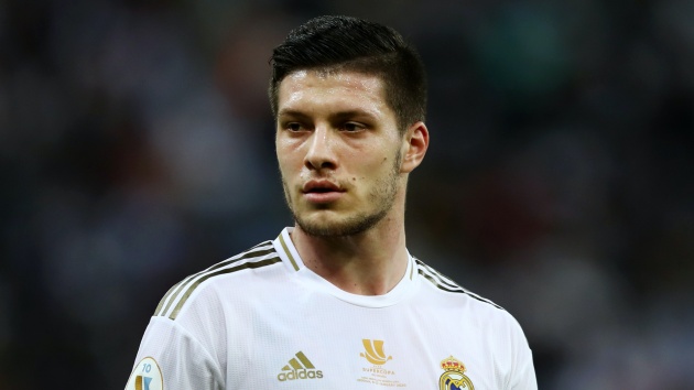 3. Luka Jovic: Đến Real trong vai trò của một "bom tấn", đến nay Jovic chỉ xứng đáng được xem như một "bom xịt".