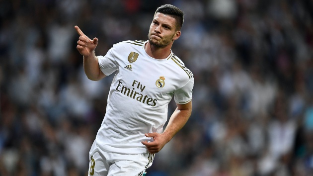 Tiền đạo người Serbia thu hút sự quan tâm đặc biệt của Chelsea, Manchester United và Arsenal suốt thời gian qua. Liệu Zidane có để Jovic rời Madrid vĩnh viễn sau hè 2021?