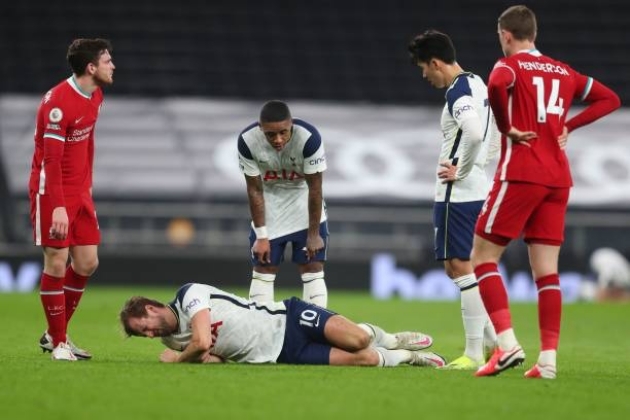 Chấn thương của Kane khiến Spurs bế tắc.