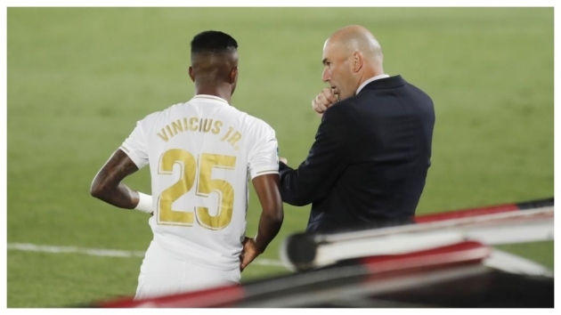 Zidane places his trust in Vinicius: I don't have to tell him anything - Bóng Đá