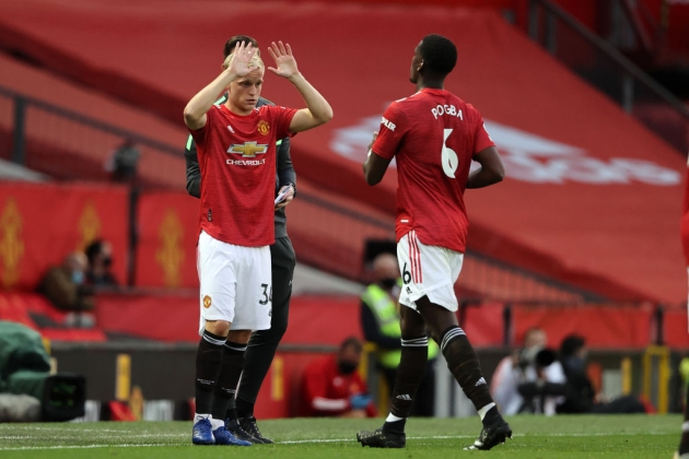 Cơ hội cho Van de Beek tỏa sáng.