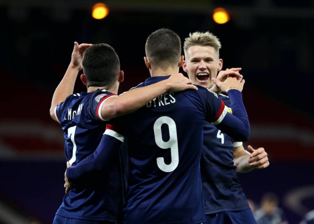 McTominay ‘desperate’ to win a trophy with Manchester United - Bóng Đá