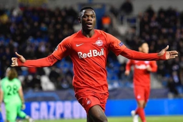 Liverpool theo đuổi Daka.