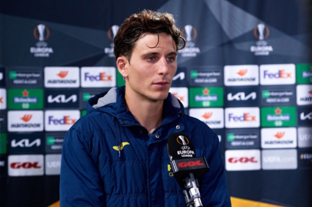 Man Utd sẽ "xem giò" Pau Torres ở chung kết Europa League. Transfermarkt định giá Pau Torres vào khoảng 50 triệu euro.