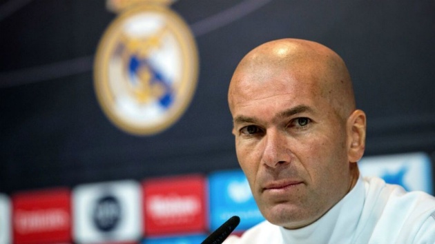 Zidane có 2 